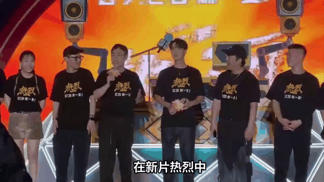 包含JackeyLove重返赛场，爆冷首场状态出色，IG观众沸腾！的词条